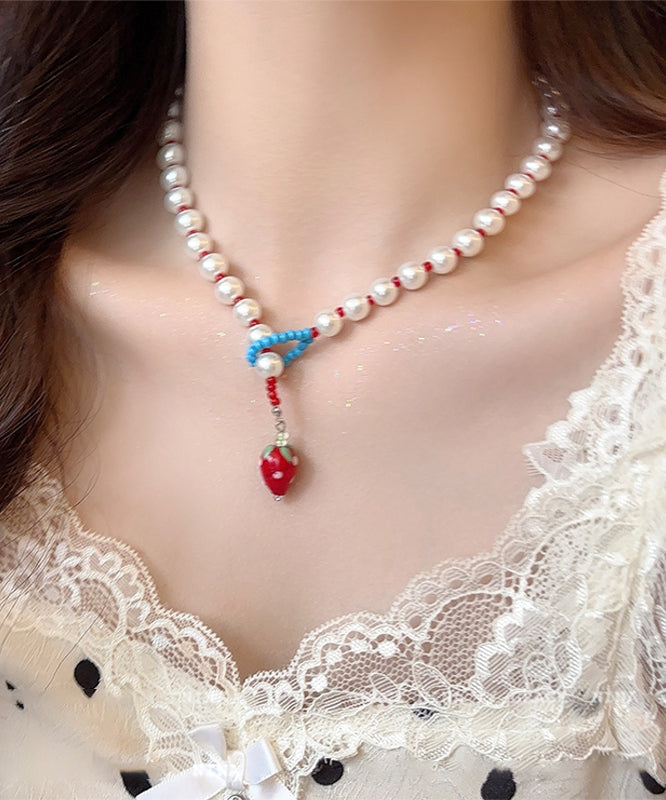 Vogue White Woven Resin Pearl Strawberry Pendant Necklace