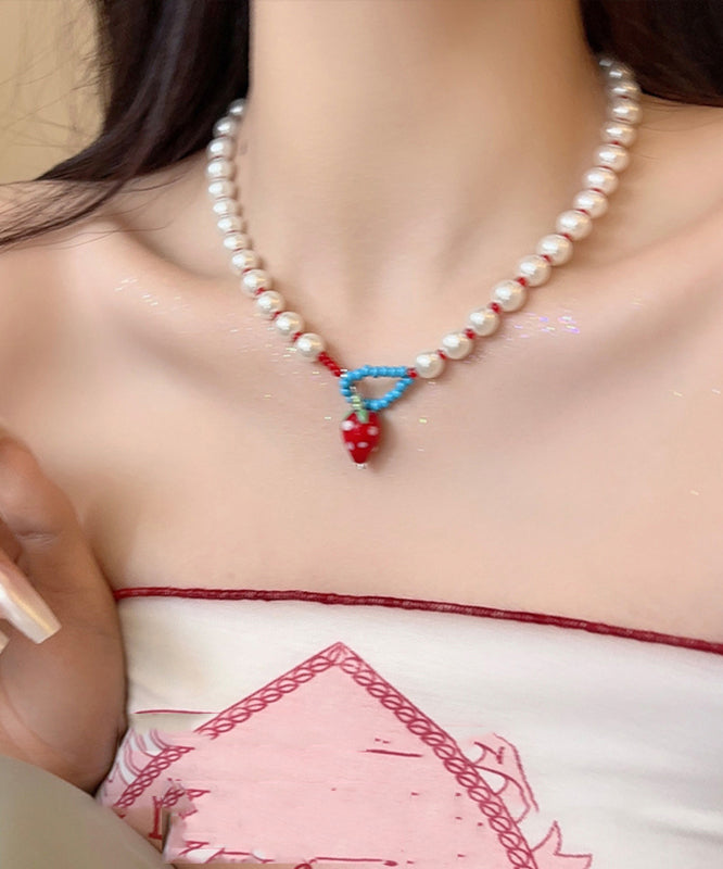 Vogue White Woven Resin Pearl Strawberry Pendant Necklace