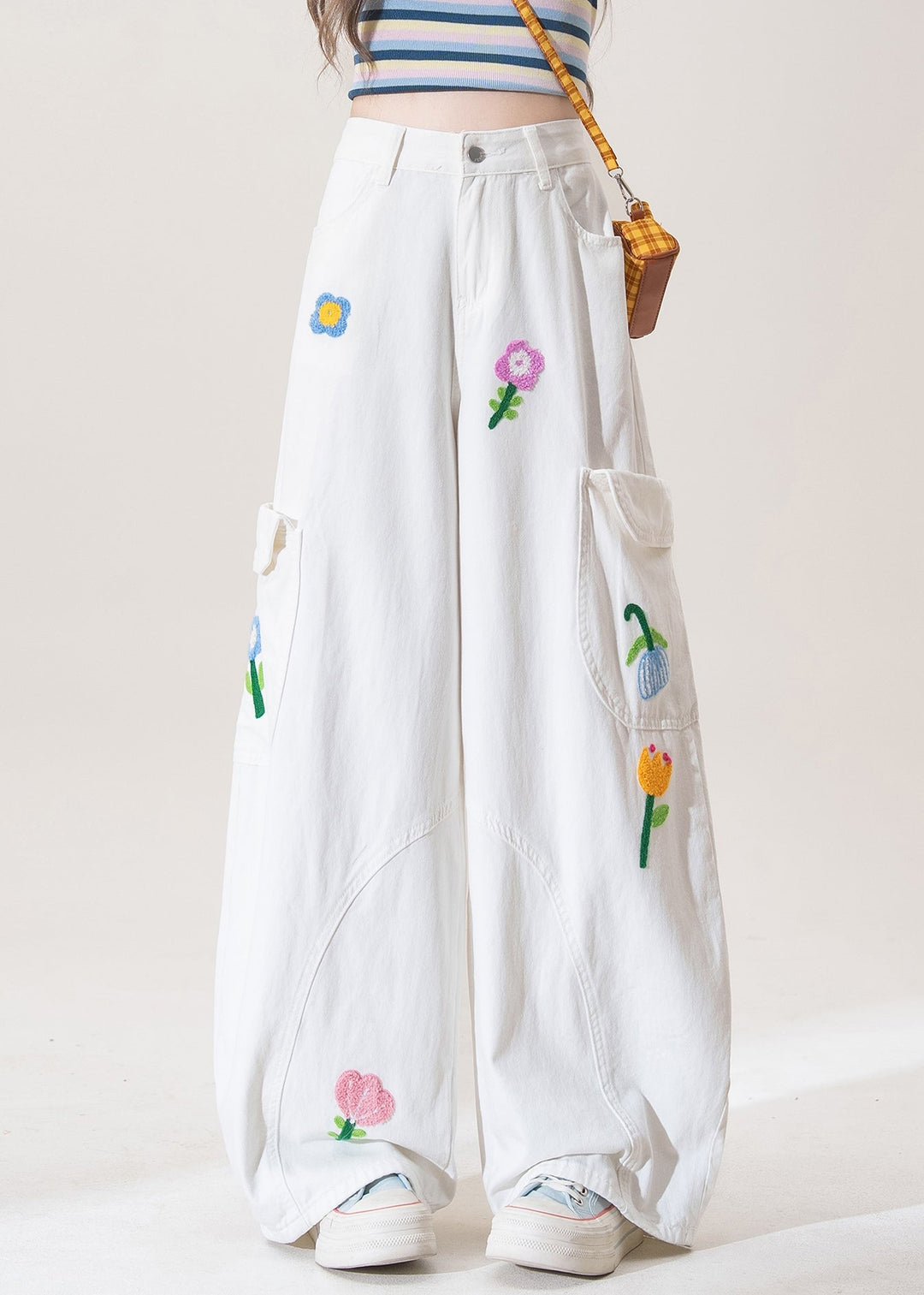 White Button Pockets High Waist Denim Pants Floral