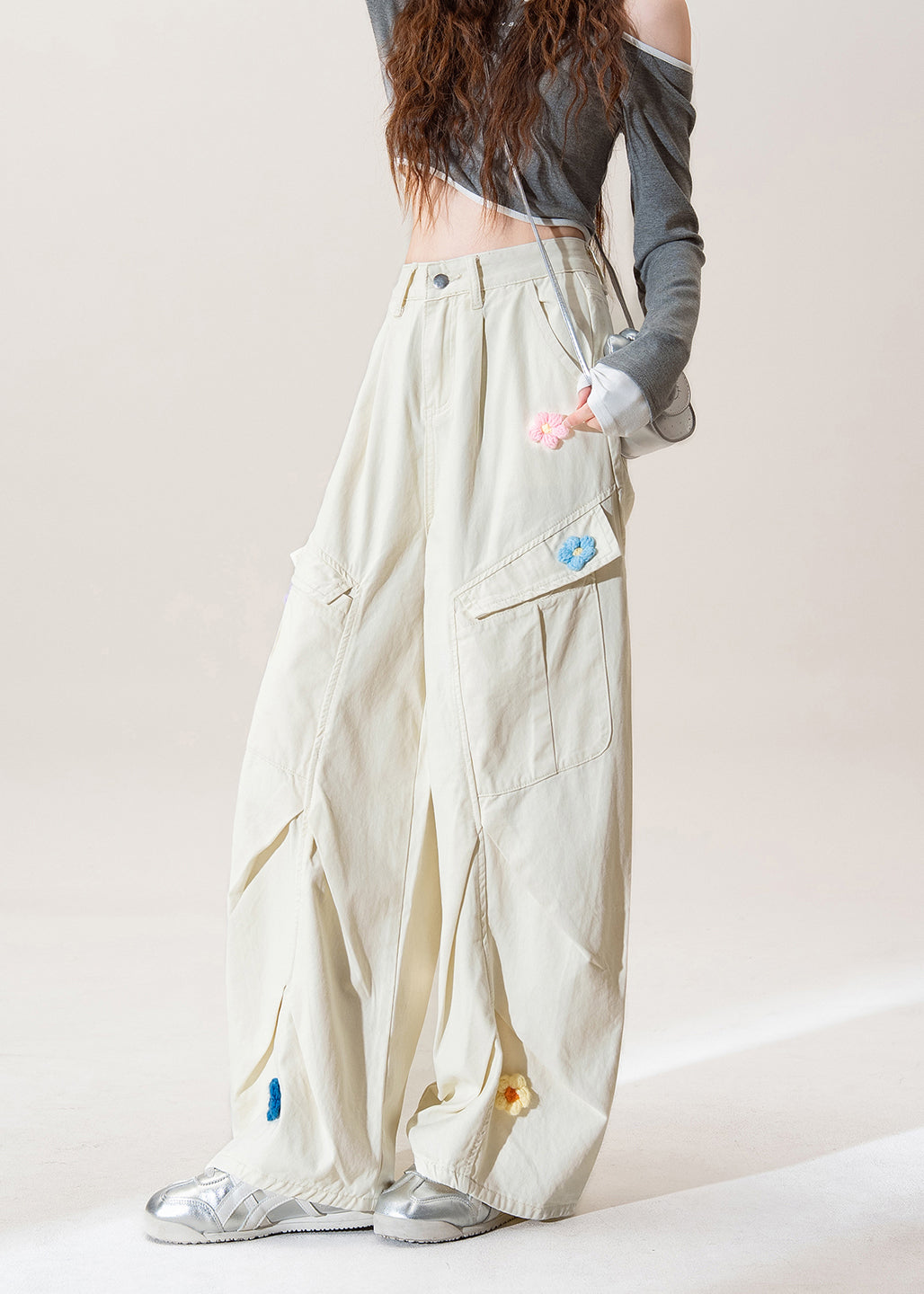 Women Apricot Pockets Floral Wrinkled Denim Pants Fall