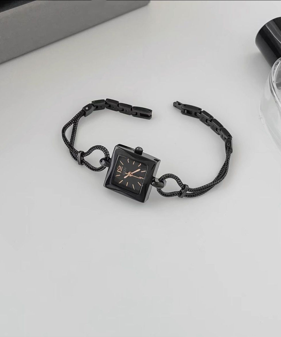 Women Black Alloy Chain Hardlex Crystal Square Watches