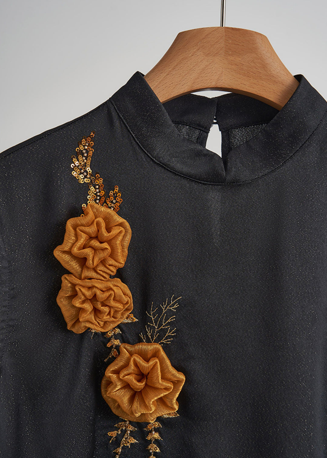 Women Black Embroidered Floral Decorated Silk Vest Sleeveless