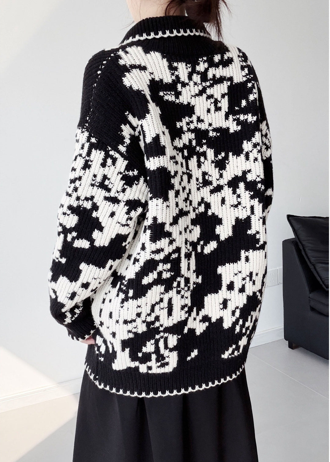 Women Black Oversized Print Thick Knit Cardigans Winter
