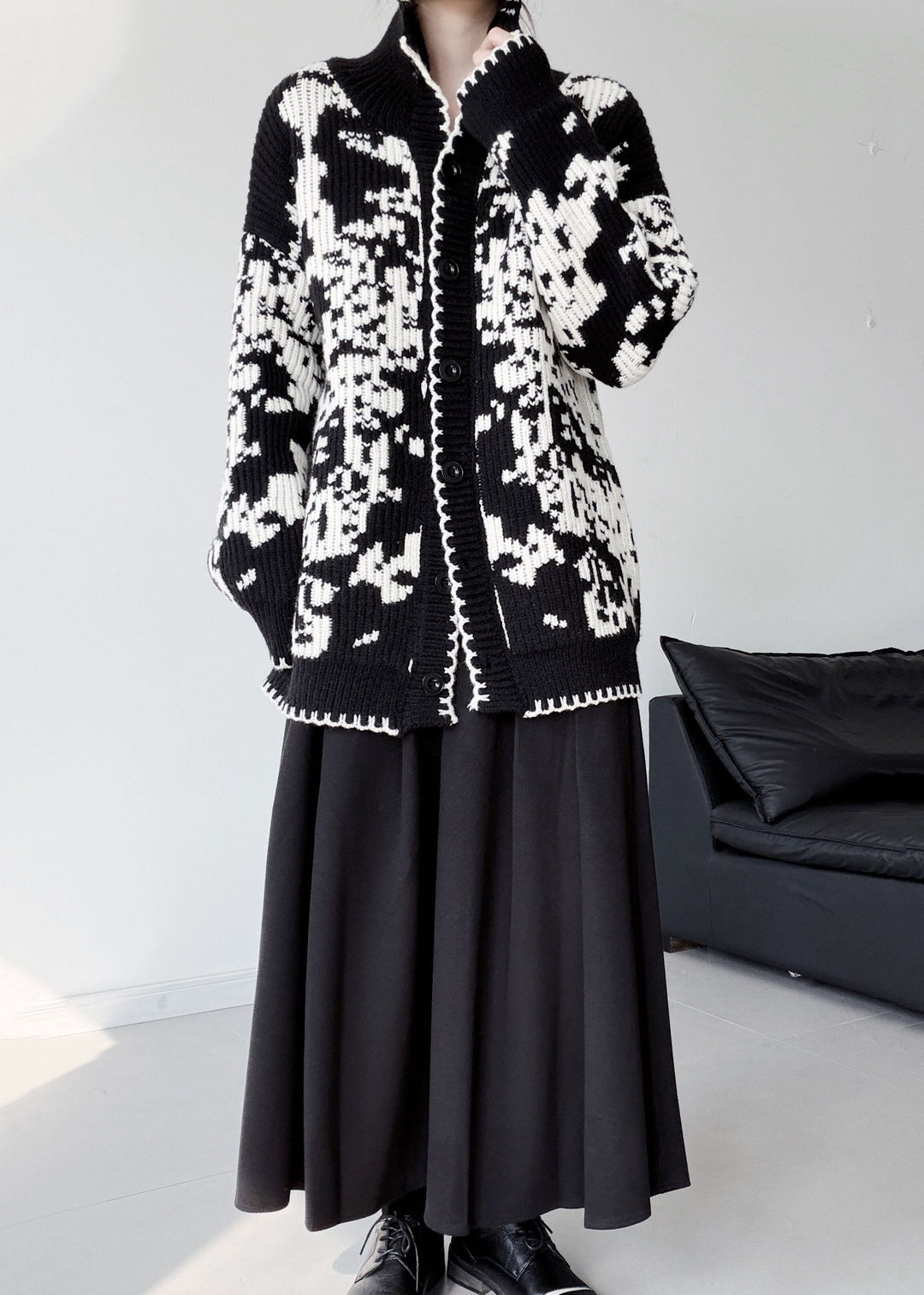 Women Black Oversized Print Thick Knit Cardigans Winter