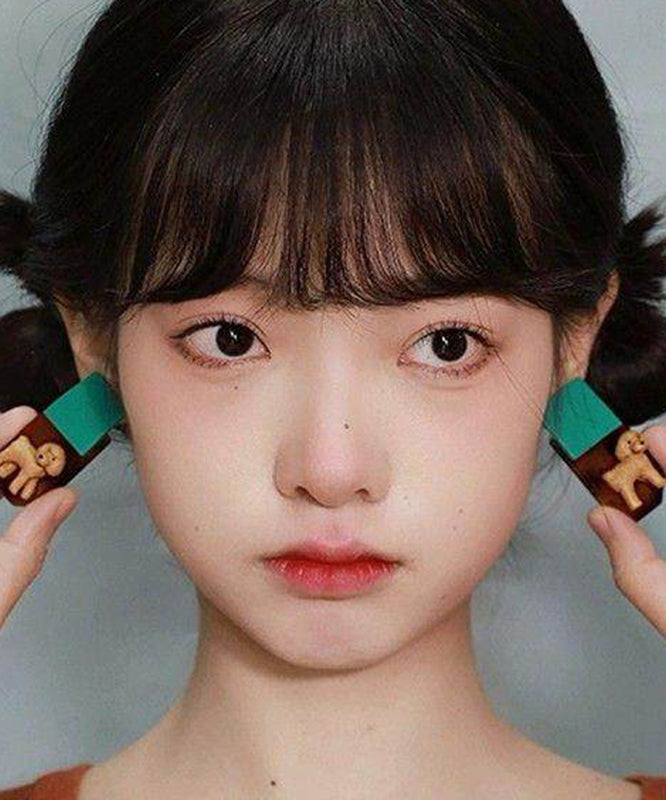 Women Colorblock Acrylic Resin Teddy Dog Stud Earrings