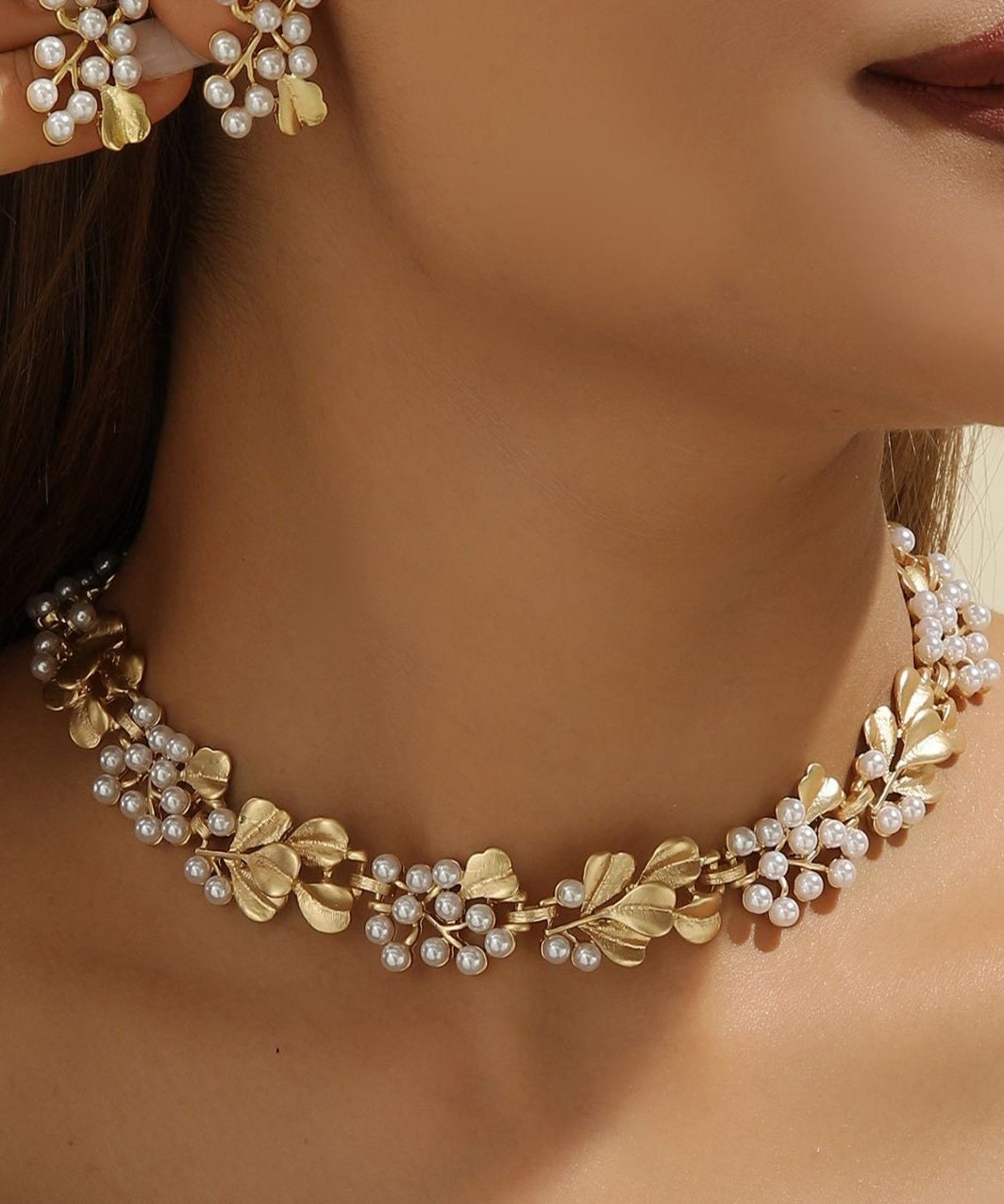 Women Ginkgo Leaf Copper With Hollow Out Pearl Collar Necklace And Stud Earrings Two Piece Set - Omychic