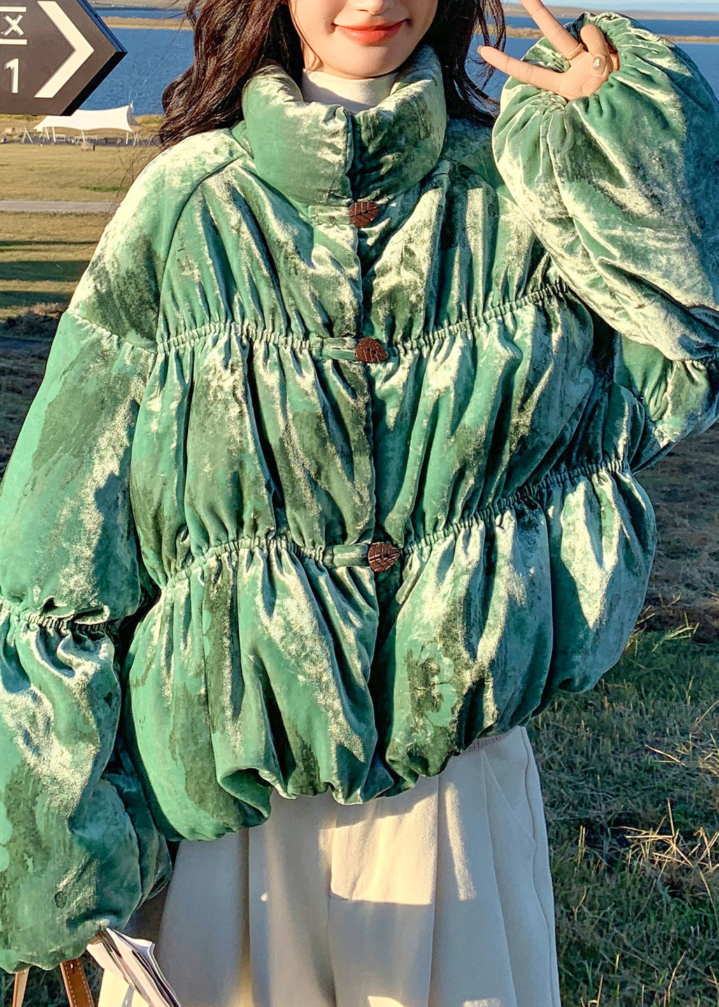 Women Green Stand Collar Velvet Duck Down Puffers Jackets Winter