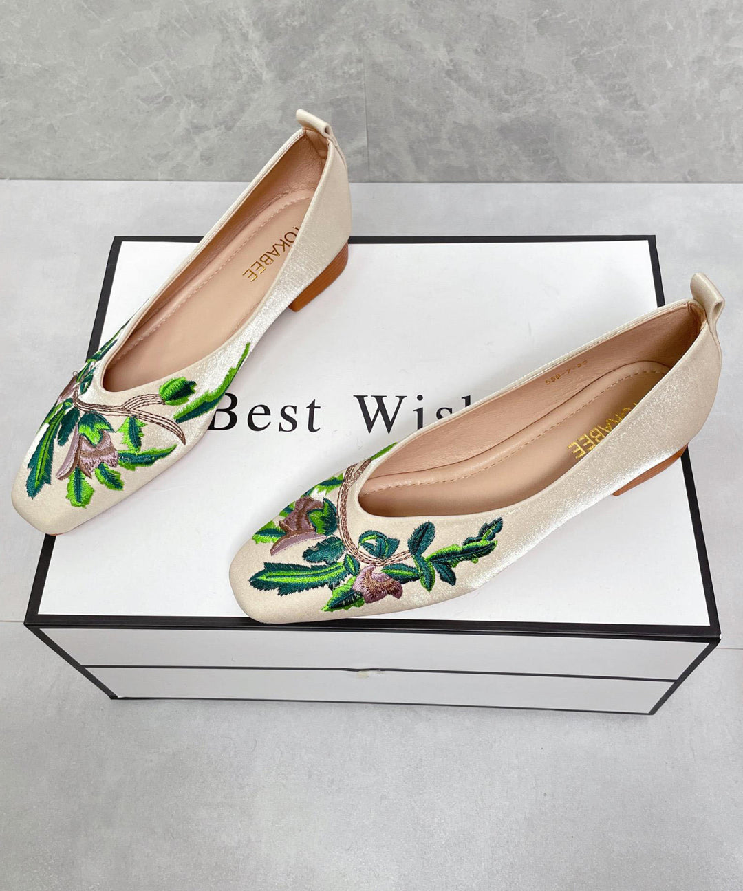 Women Splicing Green Satin Embroidered Penny Loafers
