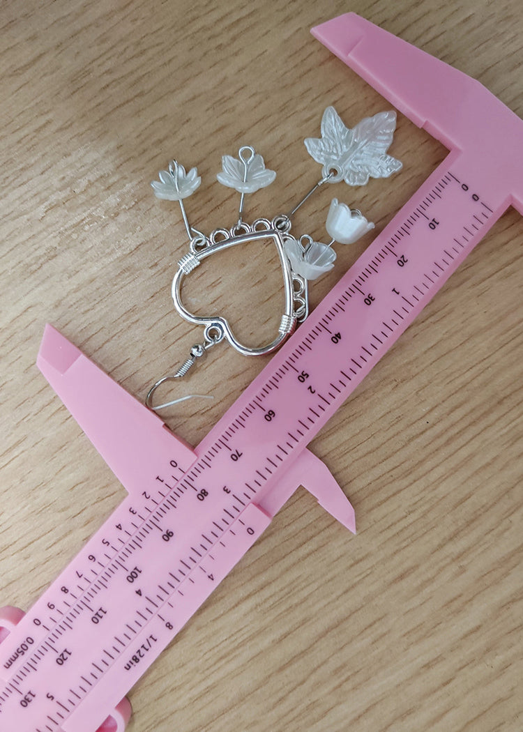Women White Leaf Acrylic Heart-shaped Drop Earrings - Omychic