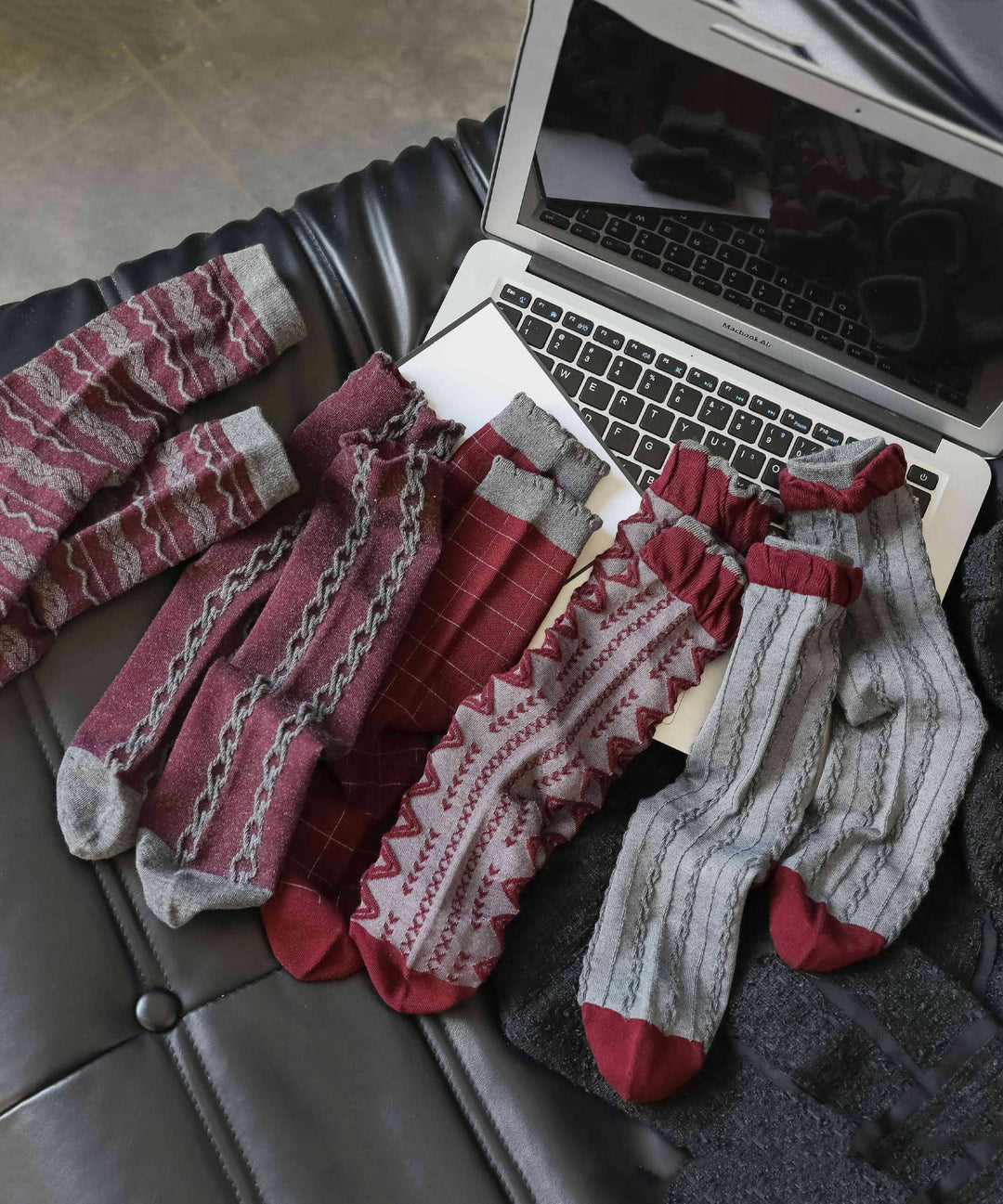 Women's Autumn Winter Jacquard Mid Calf Socks