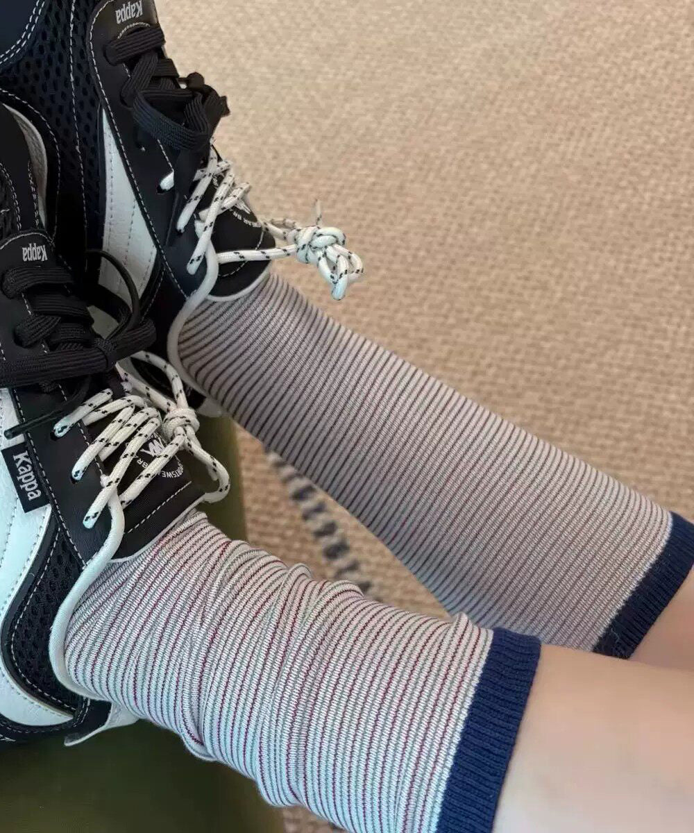 Women's Retro Style New Striped Mid Calf Socks