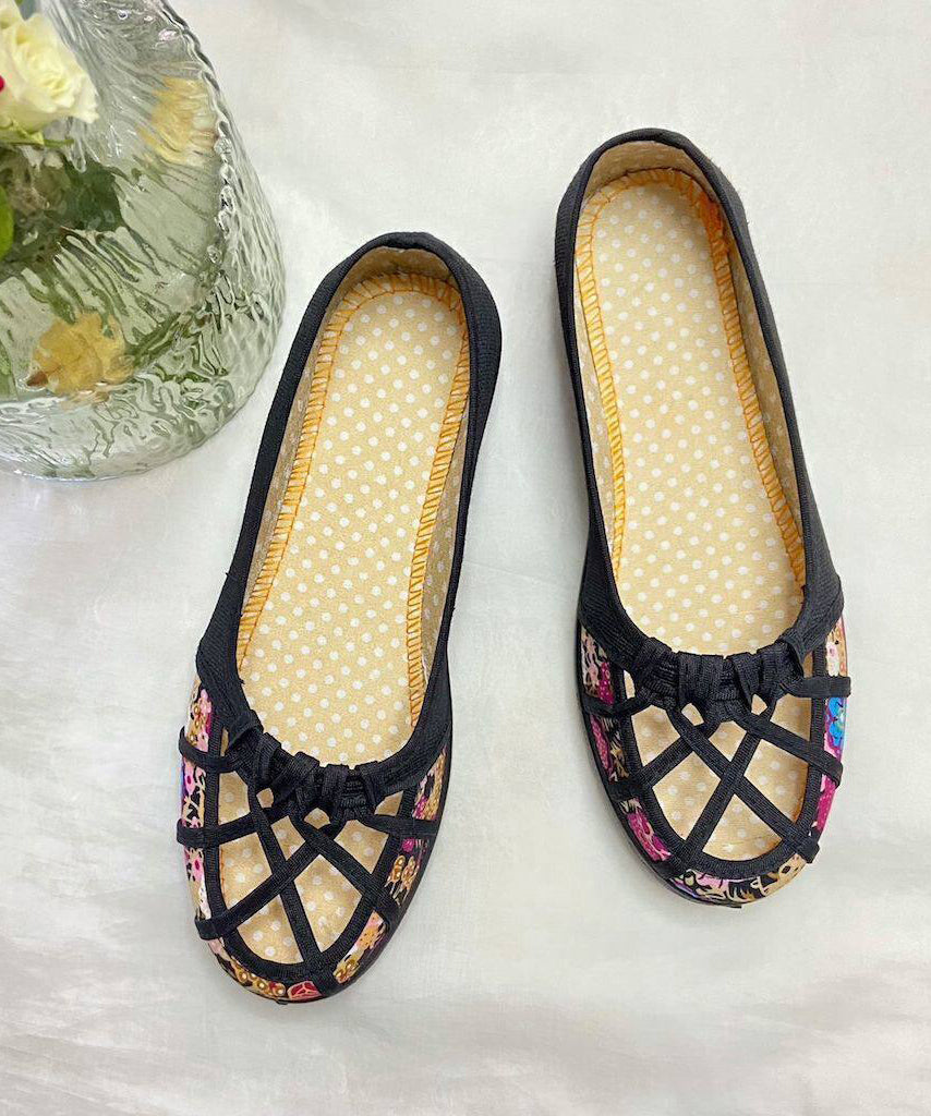 Yellow Walking Sandals Cotton Fabric Plus Size Hollow Out Water Sandals