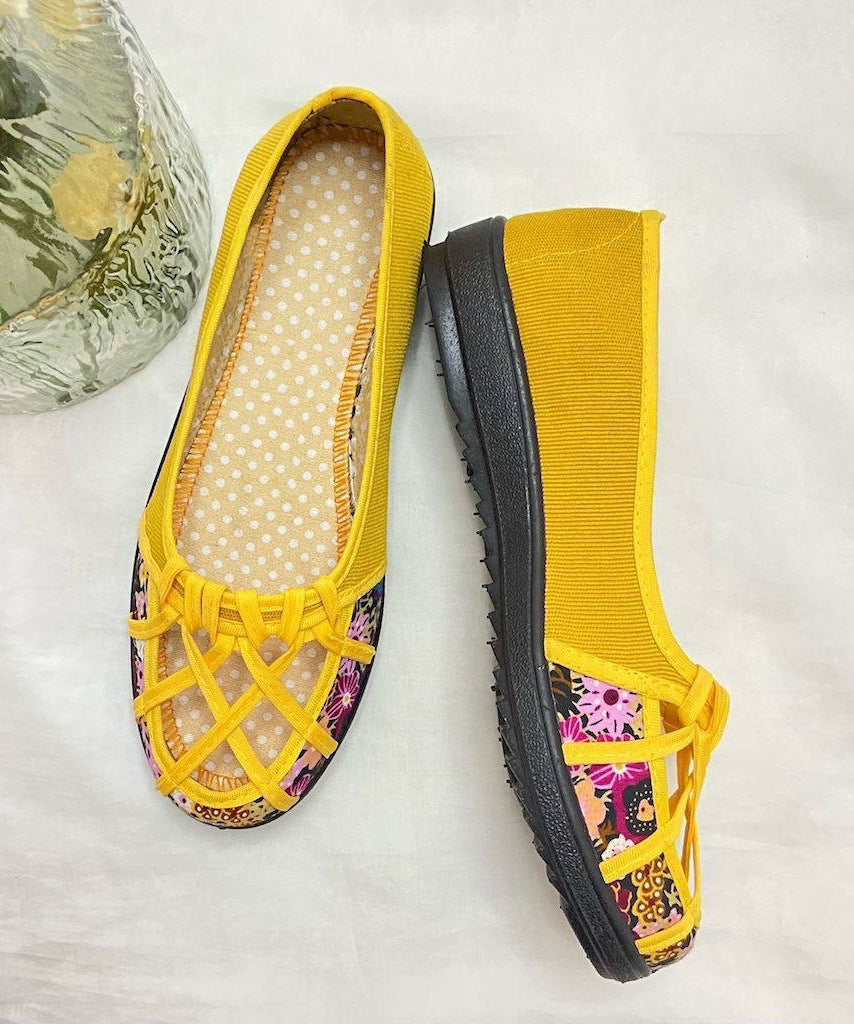 Yellow Walking Sandals Cotton Fabric Plus Size Hollow Out Water Sandals