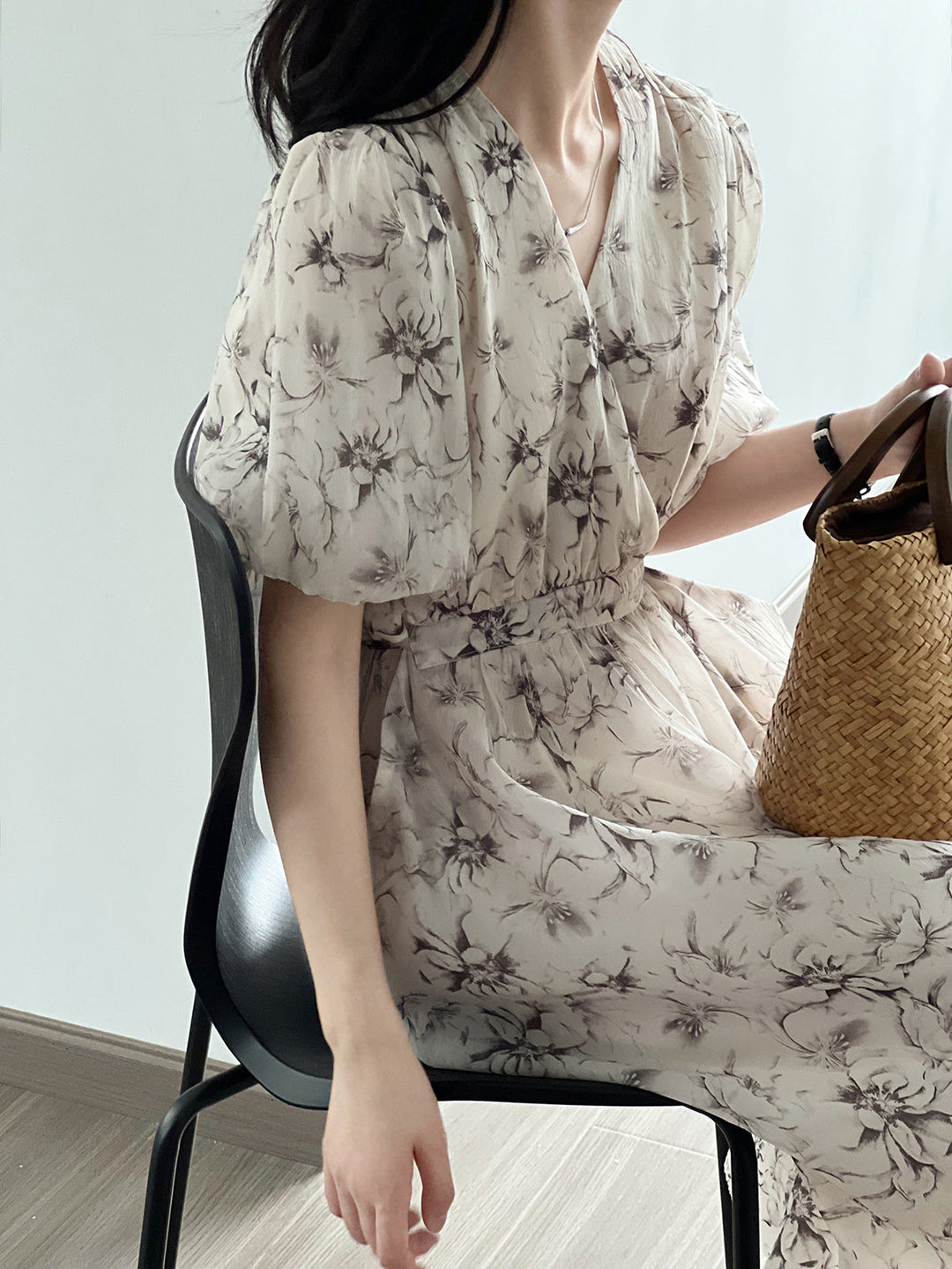 Vintage Floral V-Neck Puff Sleeve Loose Dress