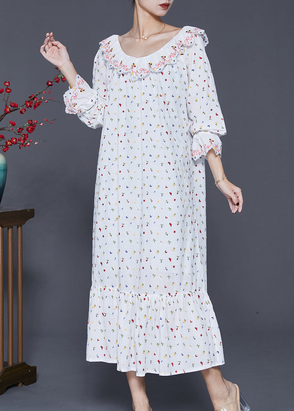 Art White Embroidered Cotton Vacation Dresses Spring