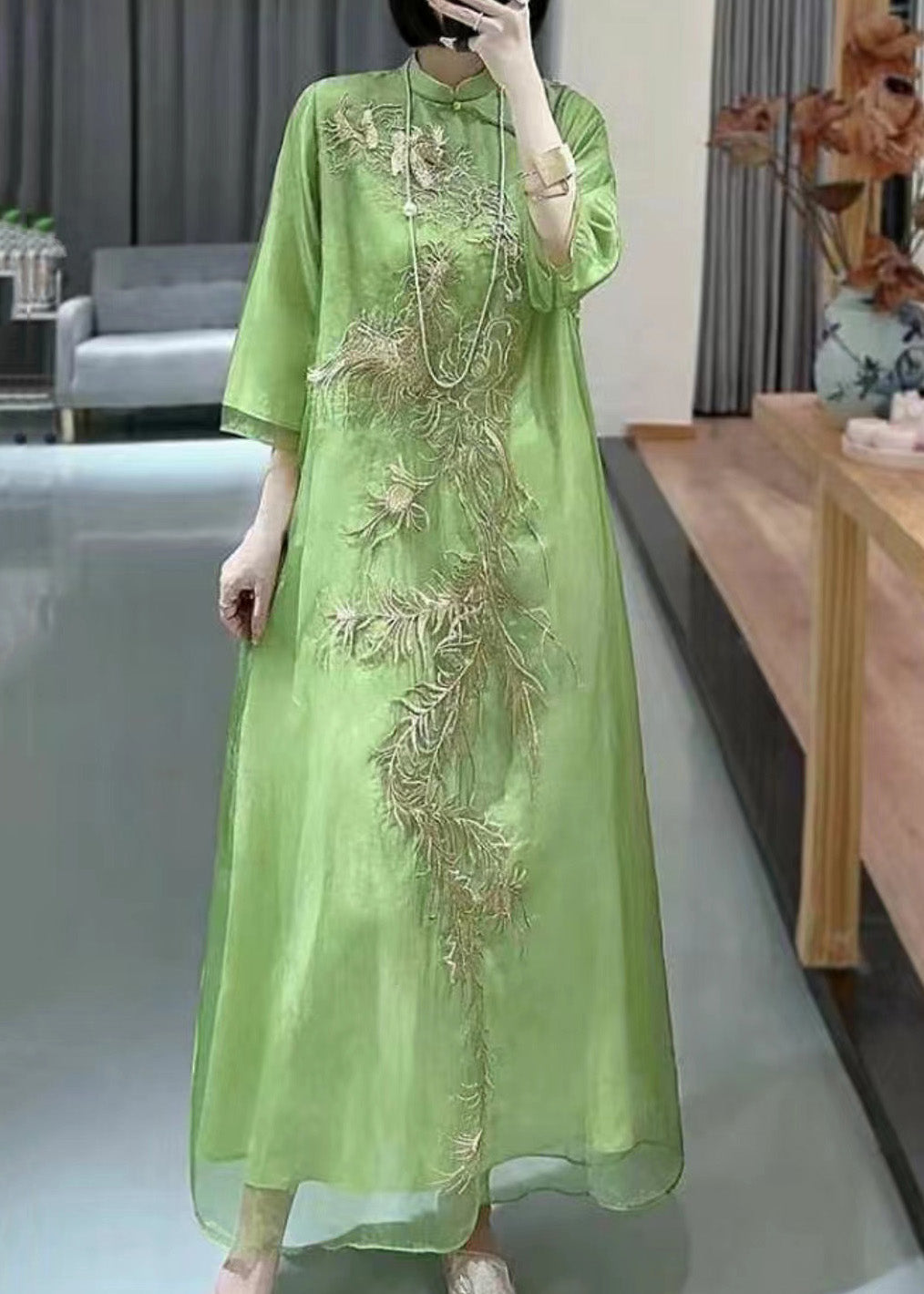 Beautiful Green Embroideried Button Silk Long Dresses Spring