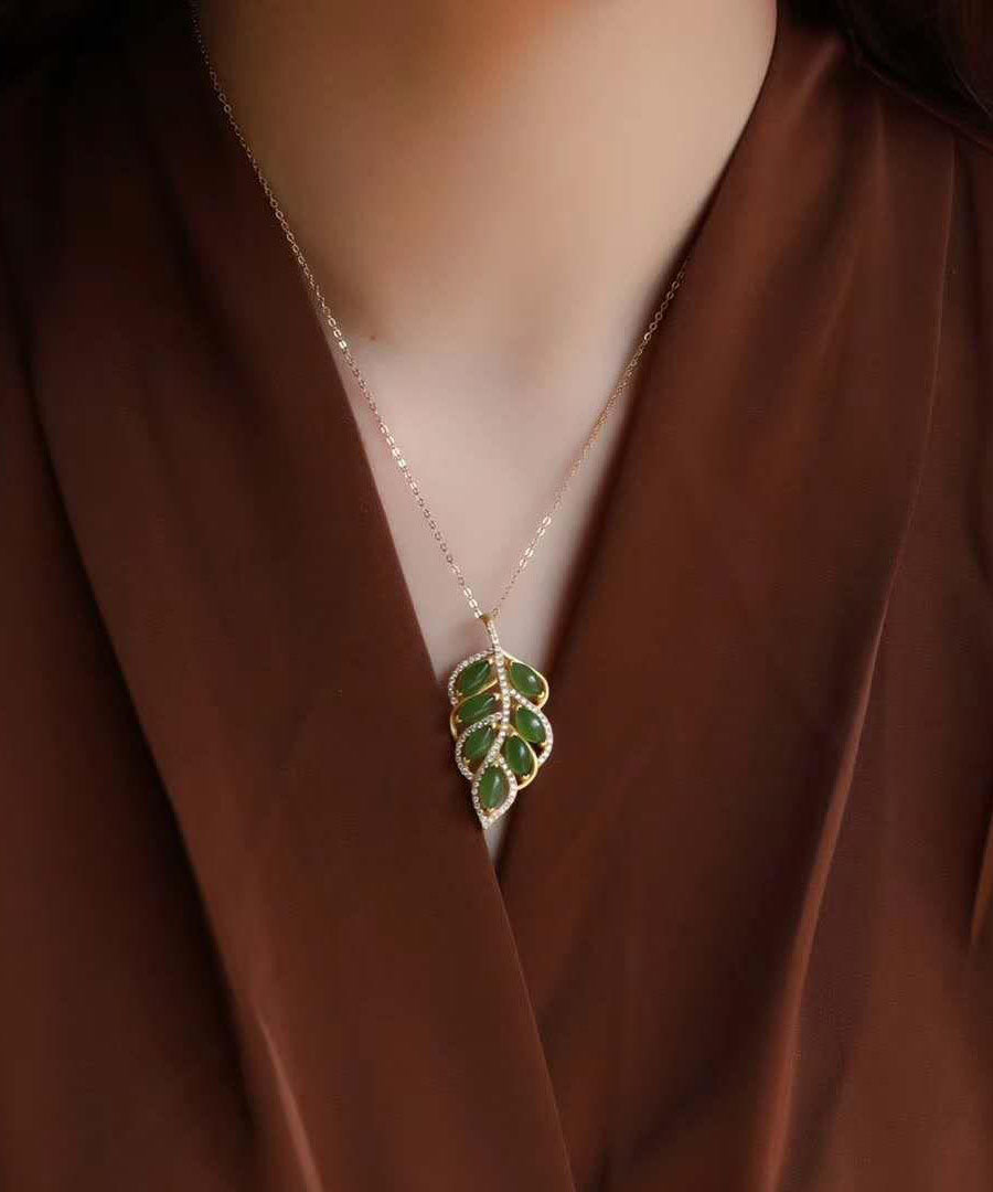 Beautiful Green Jade Zircon Leaf Pendant Necklace