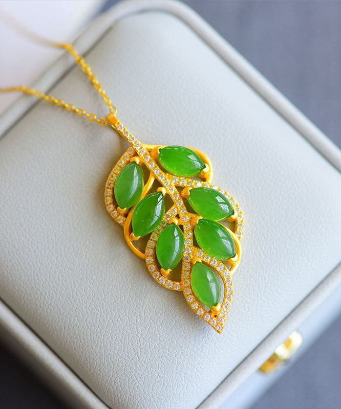 Beautiful Green Jade Zircon Leaf Pendant Necklace