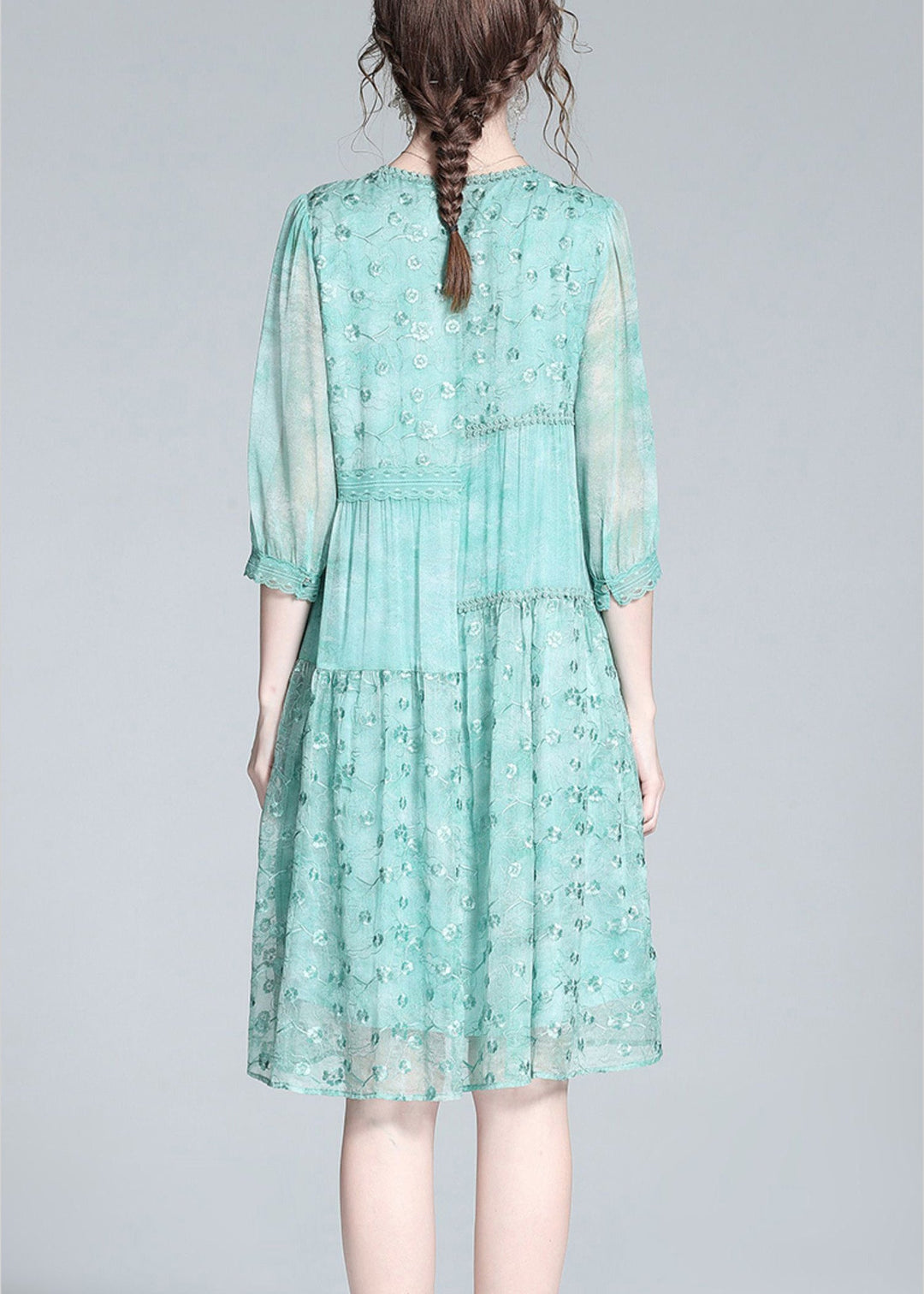 Beautiful Light Green O-Neck Embroideried Button Long Dresses Summer