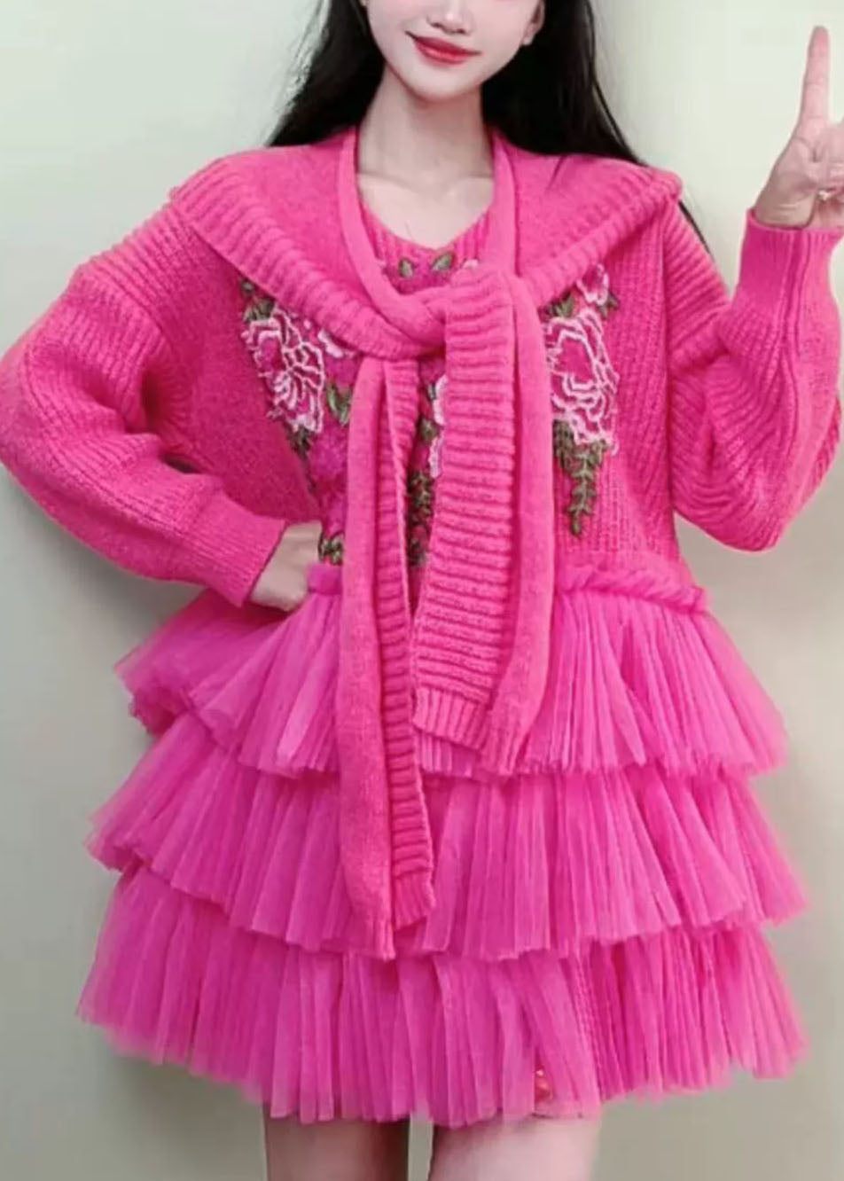 Beautiful Rose Embroideried Knit Tulle Patchwork And Cape Two Piece Set Fall