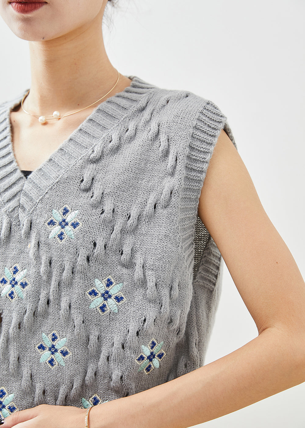 Bohemian Grey V Neck Embroideried Knit Vest Fall