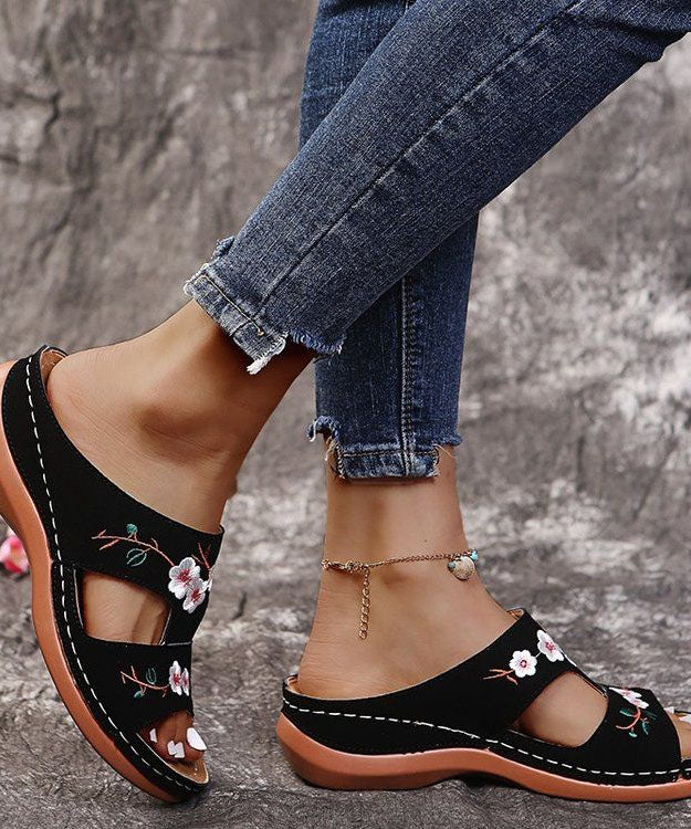 Bohemian Red Embroideried Faux Leather Splicing Wedge Slide Sandals