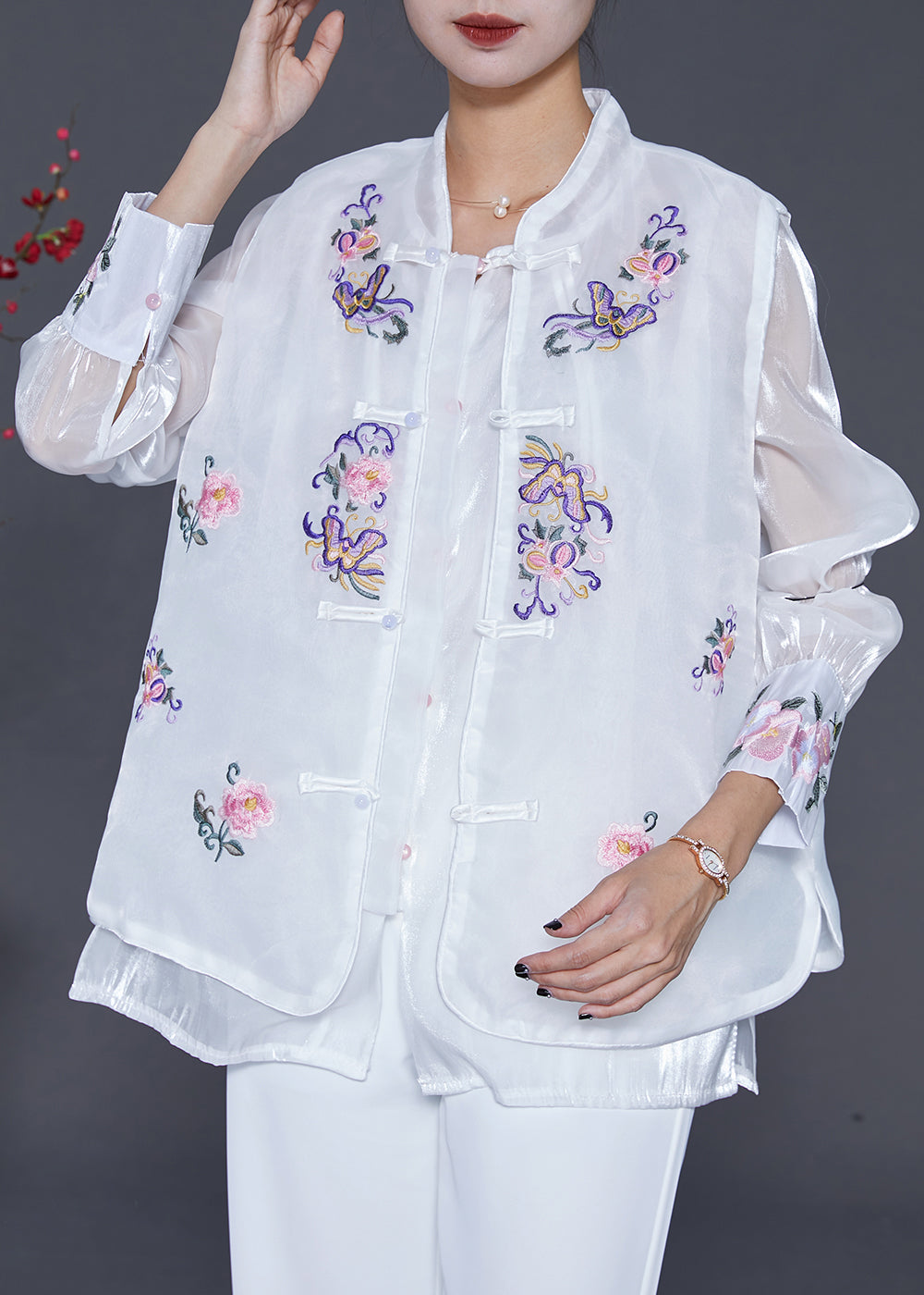 Chic White Embroideried Chinese Button Silk Two Pieces Set Fall