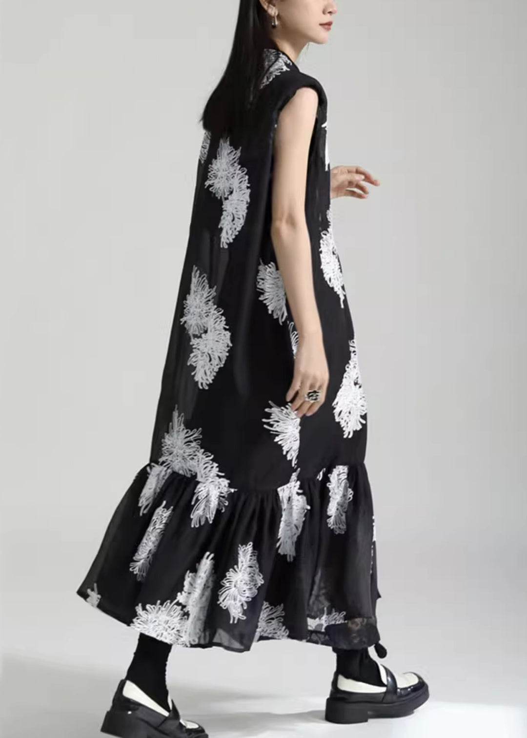 Chinese Style Black Stand Collar Embroideried Tulle Dresses Sleeveless