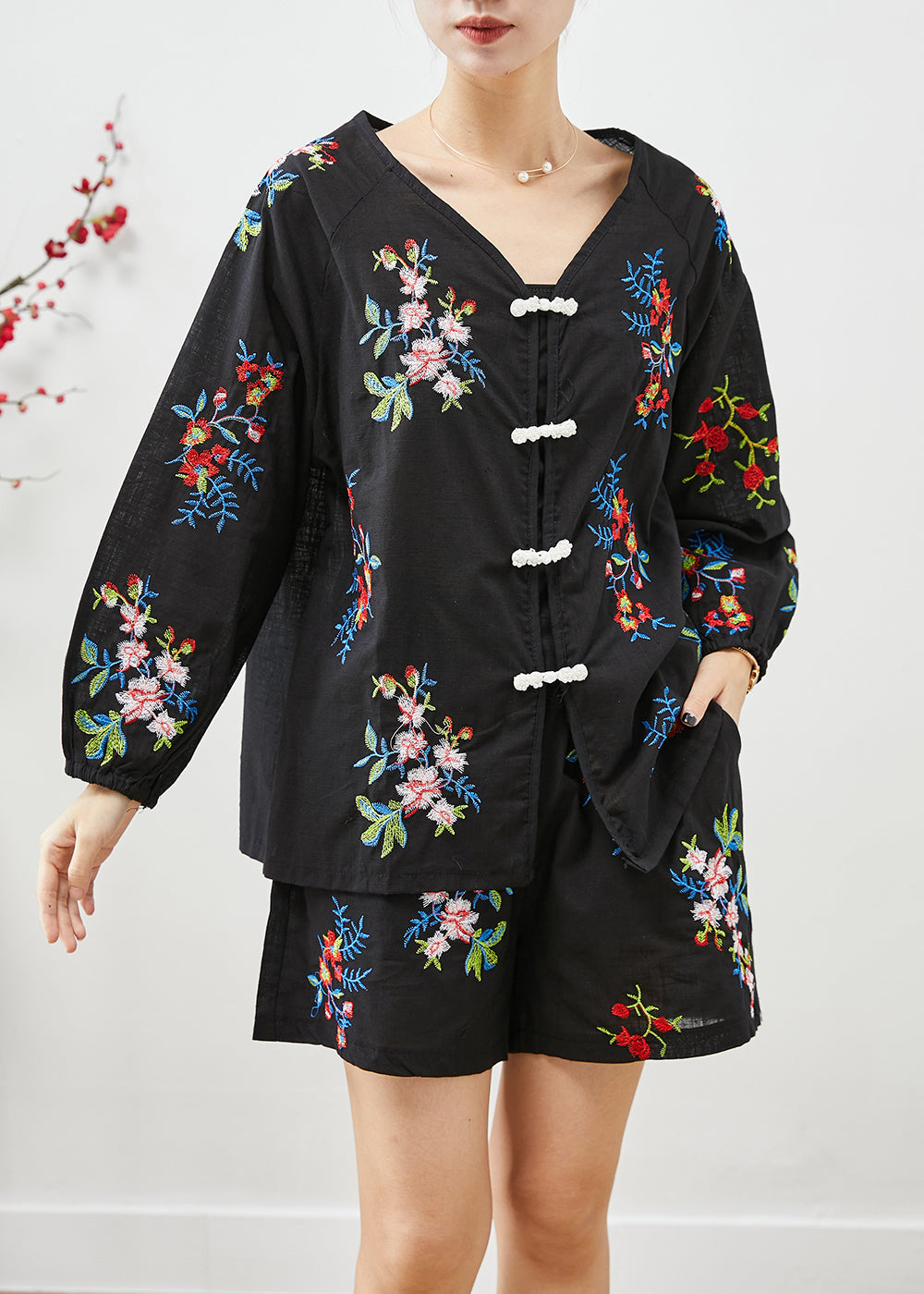 Elegant Black Embroideried Chinese Button Cotton Women Sets 2 Pieces Fall