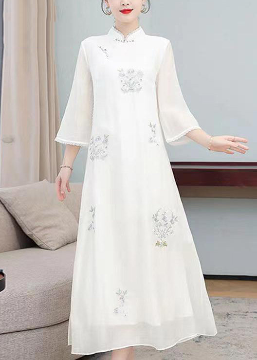 Elegant Light Green Stand Collar Embroideried Silk Long Dresses Half Sleeve