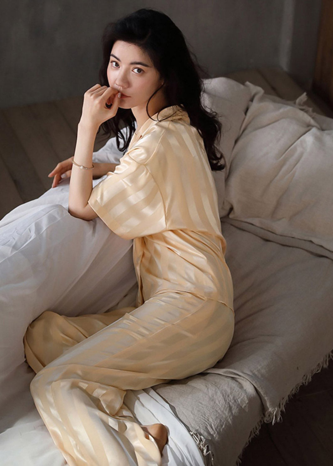 Elegant Yellow Striped Peter Pan Collar Button Ice Silk Pajamas Two Pieces Set Short Sleeve