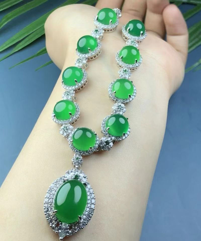 Fashion Green Sterling Silver Inlaid Zircon Chalcedony Pendant Necklace