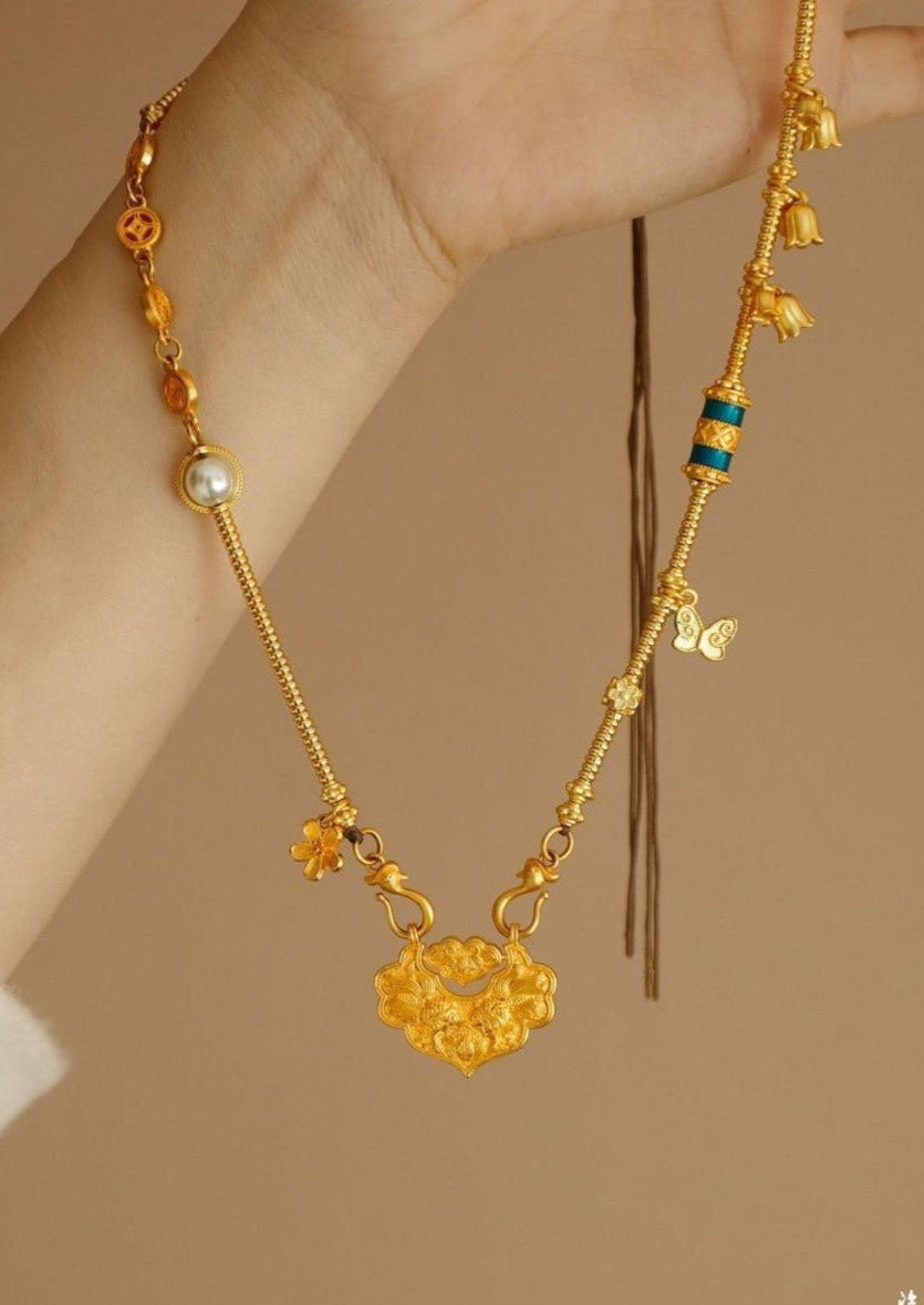 Fine Ancient Gold Floral Butterfly Peal Pendant Necklace