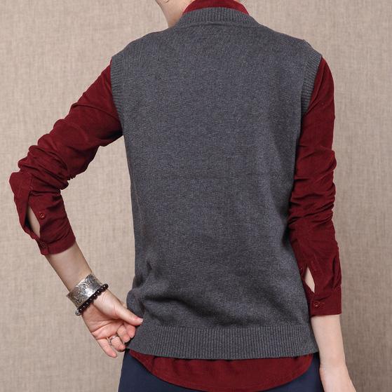 Gray V-neck cotton knitted sweater vest - Omychic