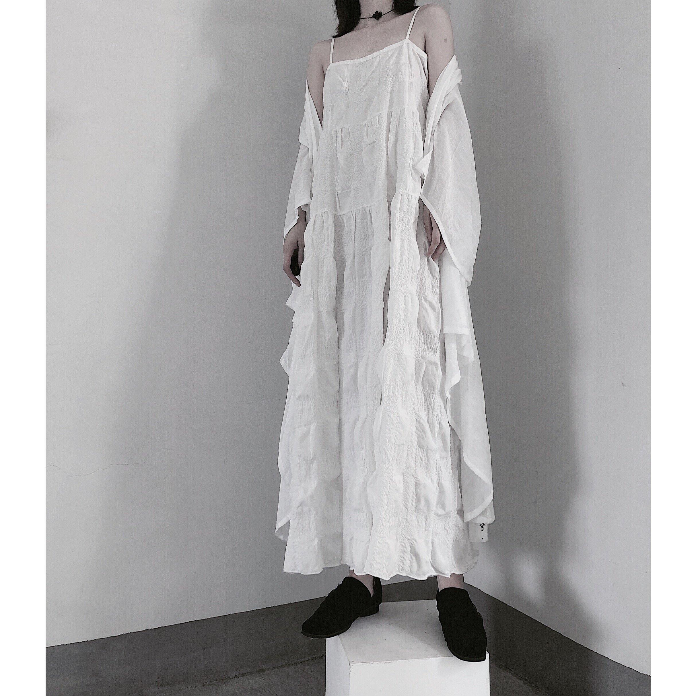 Handmade Spaghetti Strap Wrinkled Dresses Fabrics White Art Dress - Omychic