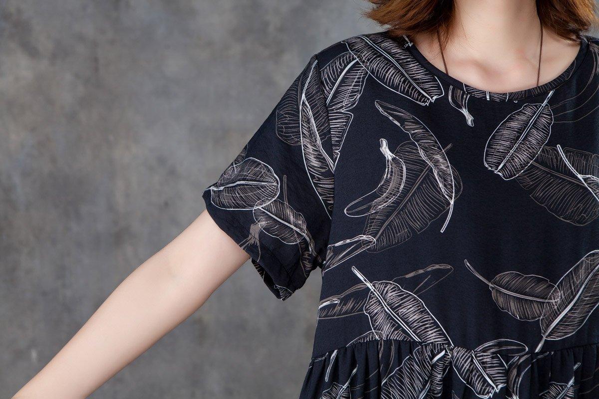 Women Short Sleeve Printed Pleated Black Dress - Omychic