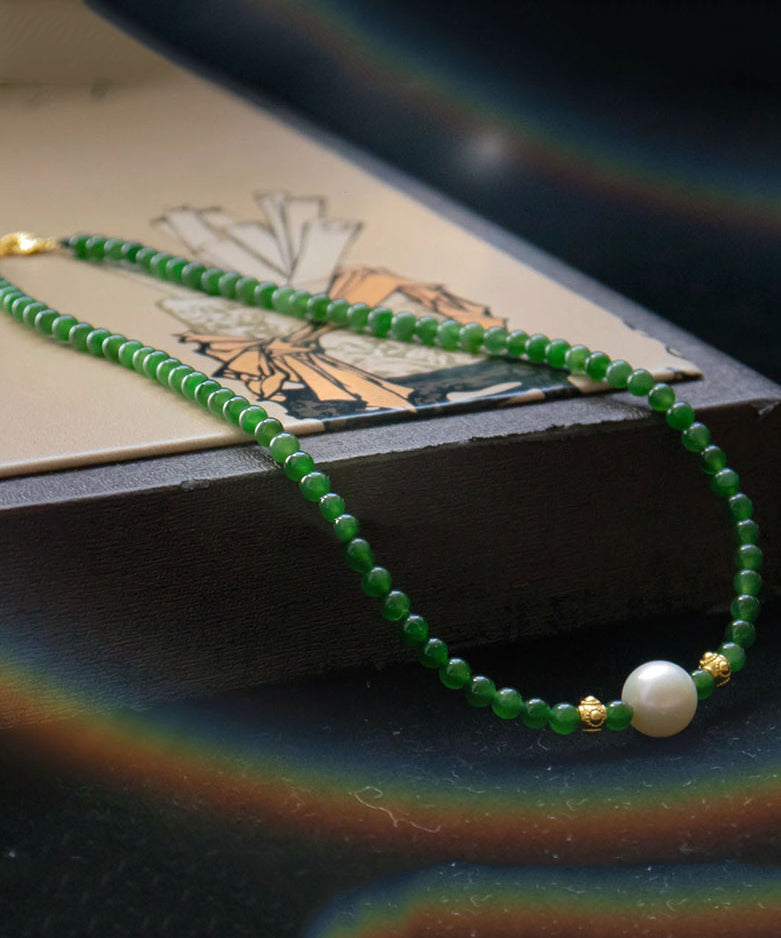 Modern Green Sterling Silver Overgild Jade Pearl Gratuated Bead Necklace