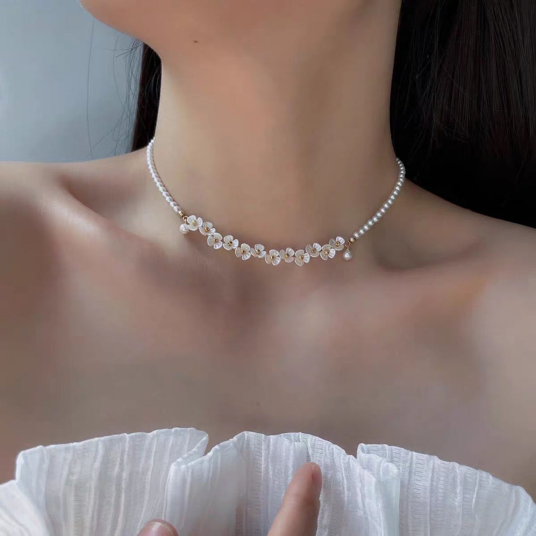 Modern White Alloy Pearl Floral Collar Necklace