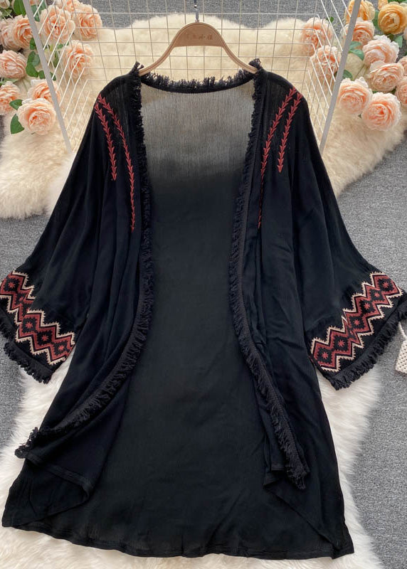 Plus Size White V Neck Embroideried Tassel Cardigan Long Sleeve