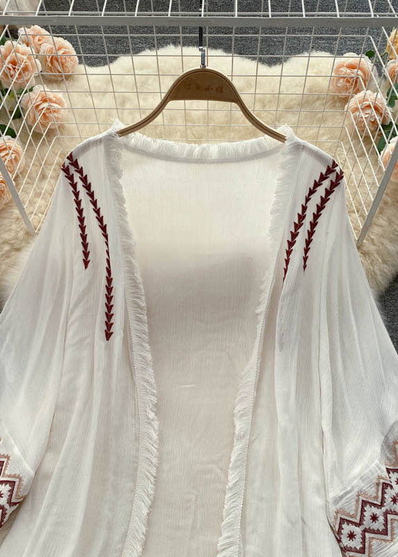 Plus Size White V Neck Embroideried Tassel Cardigan Long Sleeve