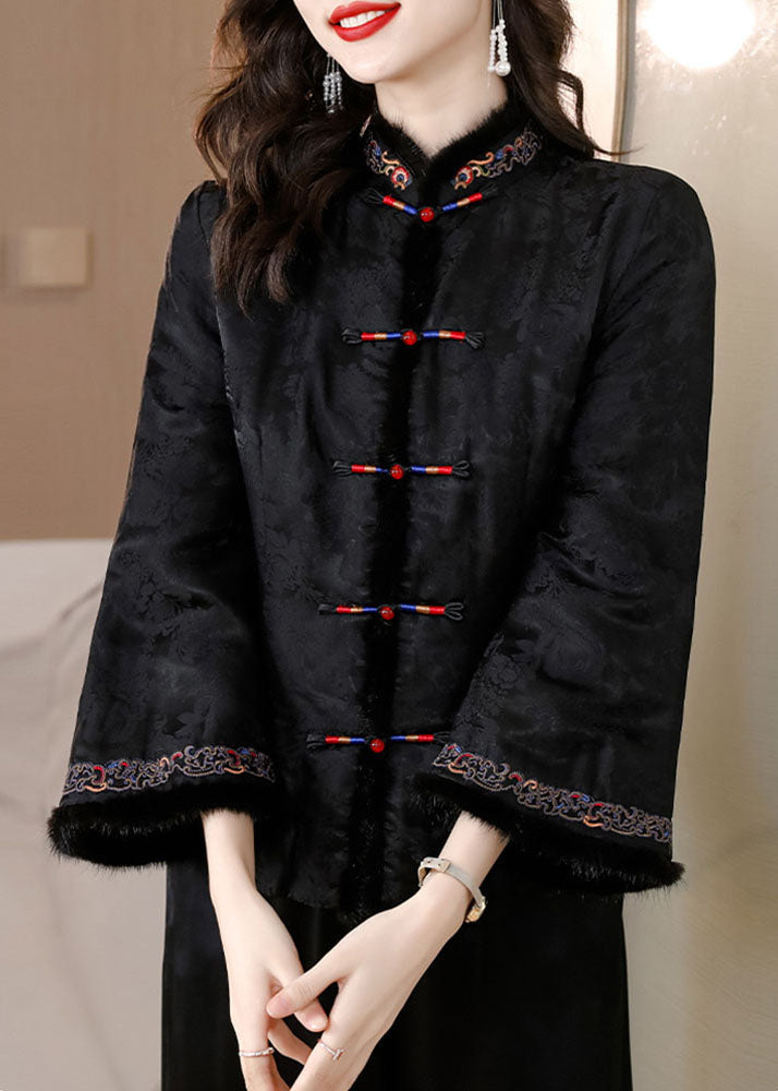 Retro Black Fur Collar Embroideried Button Silk Coats Long Sleeve