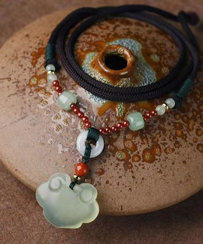 Retro Red Jade Gem Stone Pendant Necklace