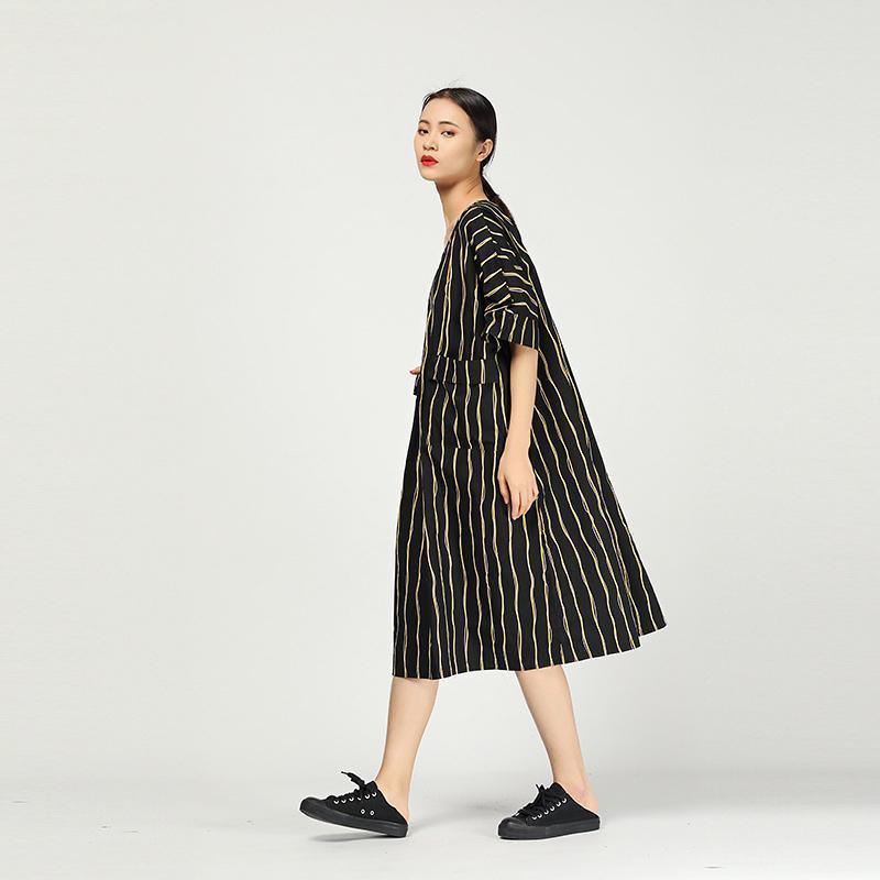 Retro Round Neck Stripe Loose Pocket Dress - Omychic