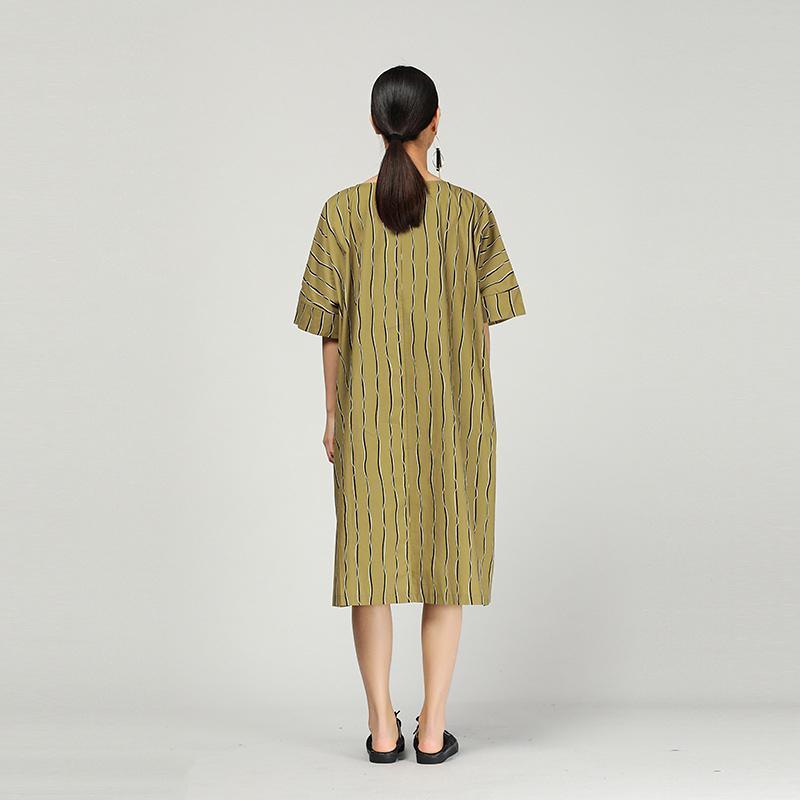 Retro Round Neck Stripe Loose Pocket Dress - Omychic