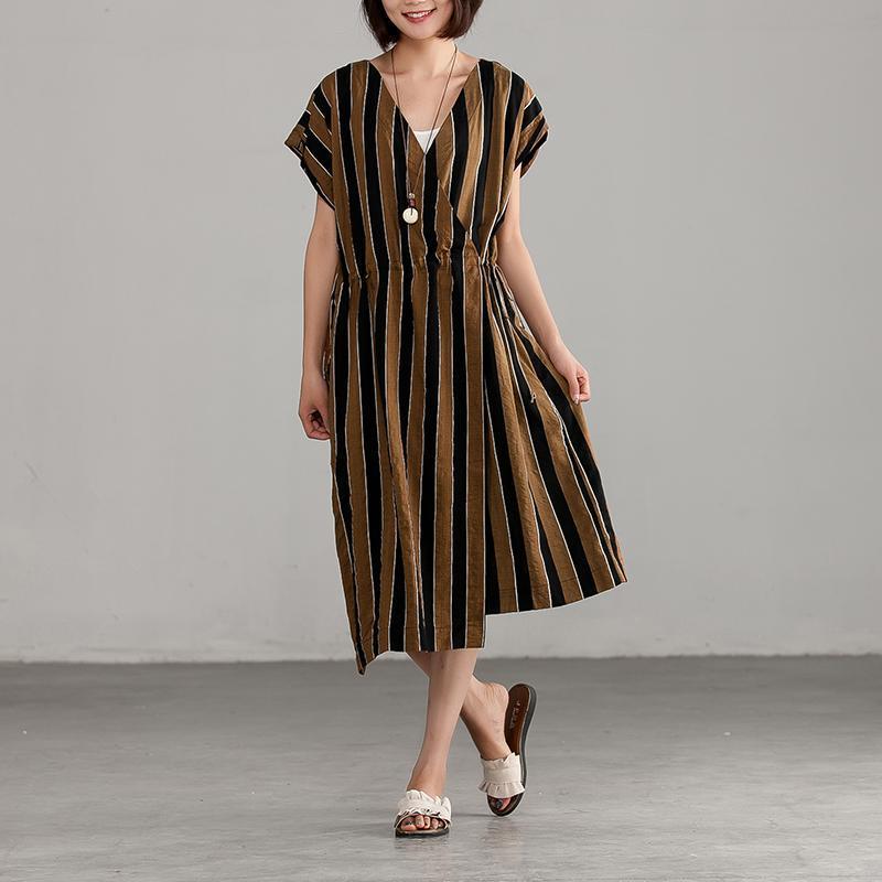 Short Sleeve Loose V-neck Commuter Dress - Omychic