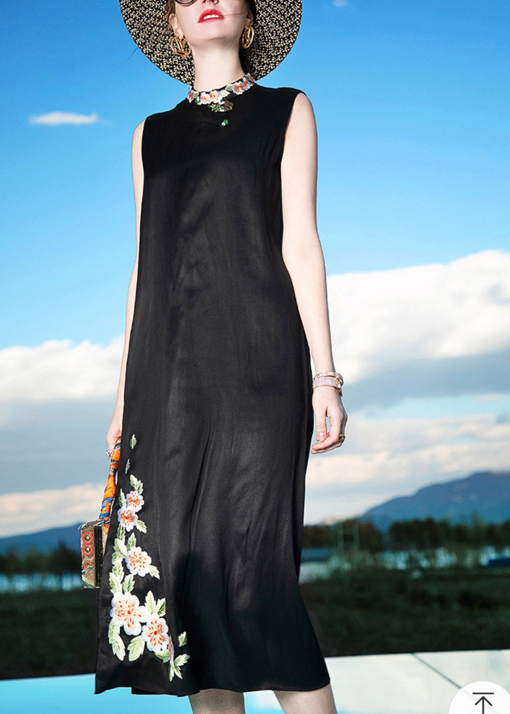 Simple Black O-Neck Embroideried Silk Long Dress Summer