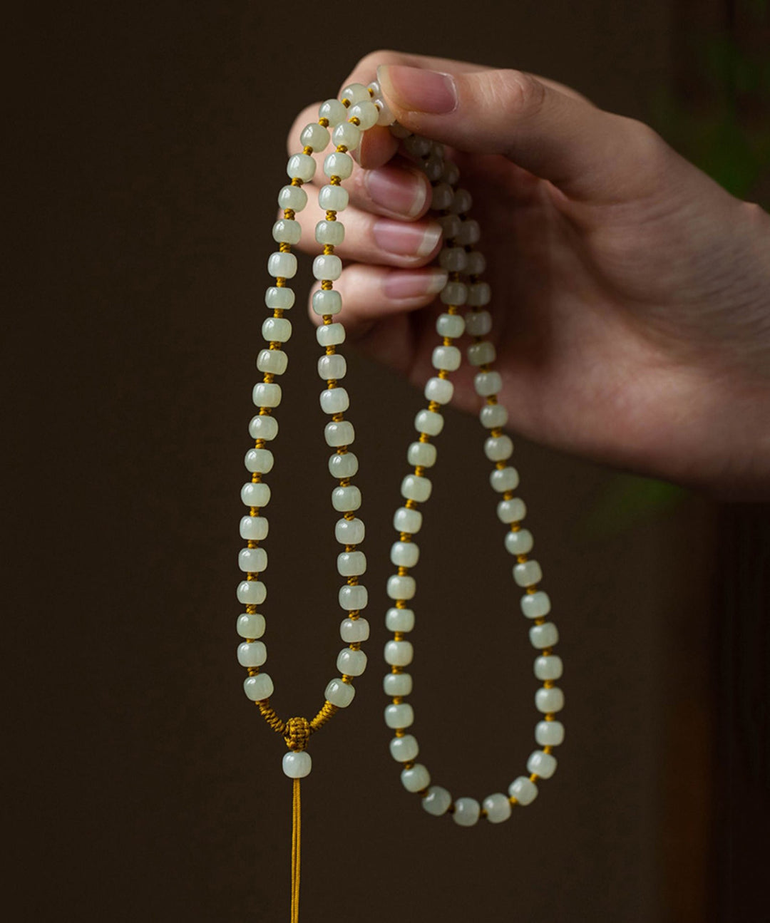 Simple Yellow Jade Apple Balls Tassel Gratuated Bead Necklace