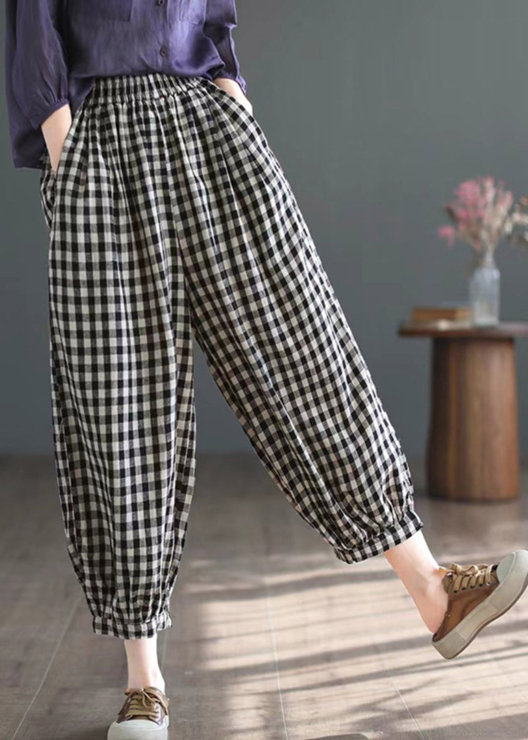 Style Black White Plaid Elastic Waist Crop Plaid Pants