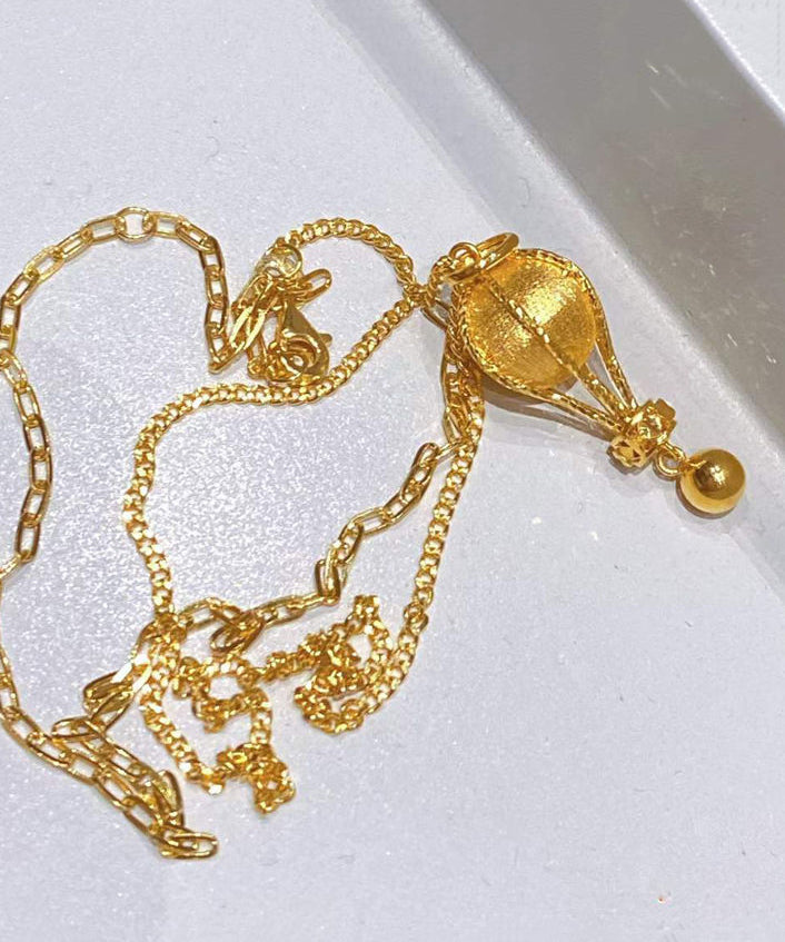 Unique Gold Adjustable Hot Air Balloon Pendant Necklace