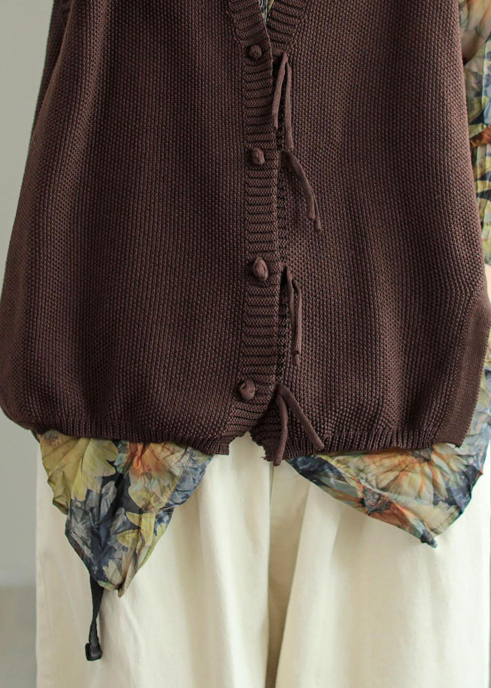 Vintage Brown V Neck Button Tassel Patchwork Knit Vest Sleeveless